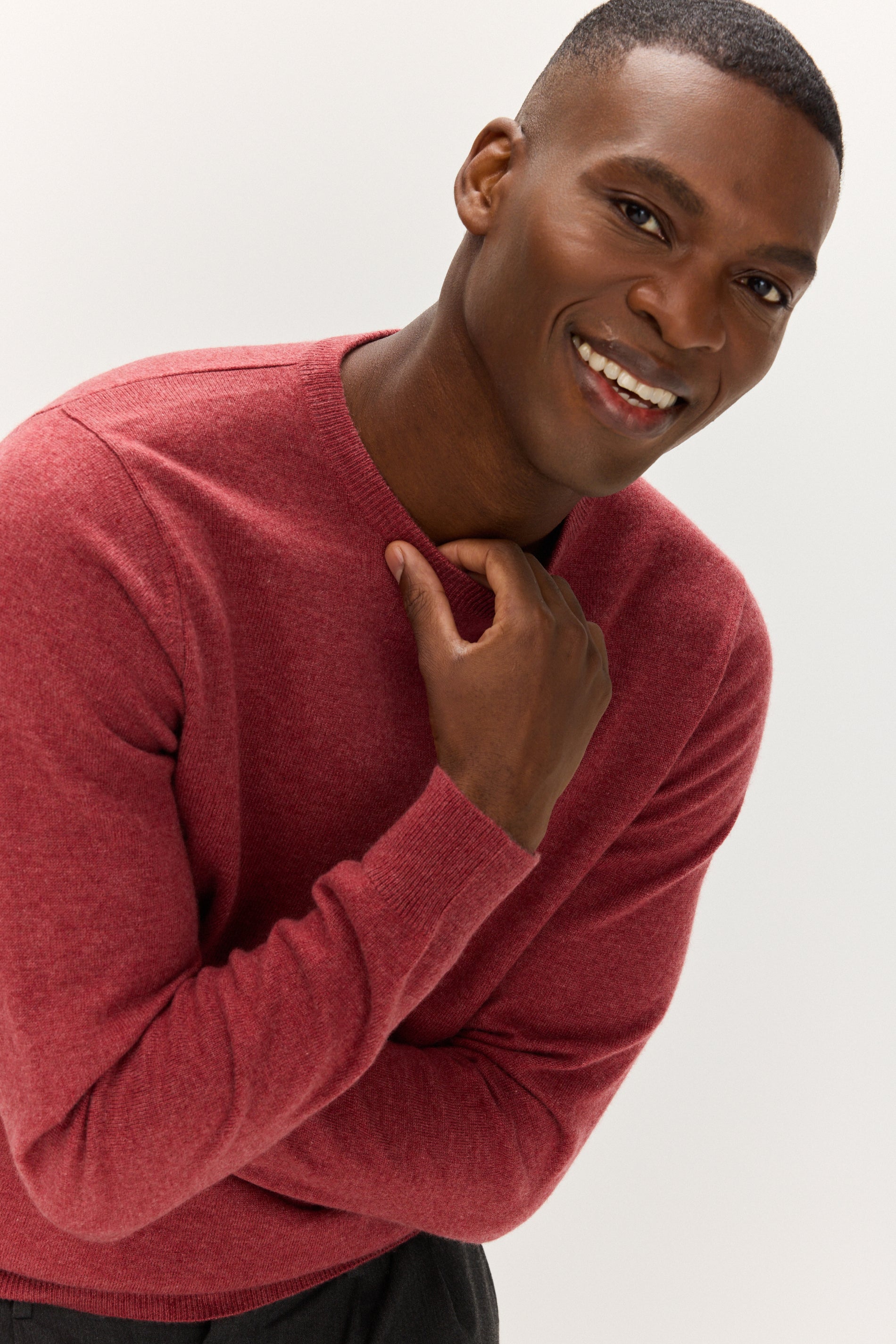 Davida Man O-neck Plain Sweaters Rust Red