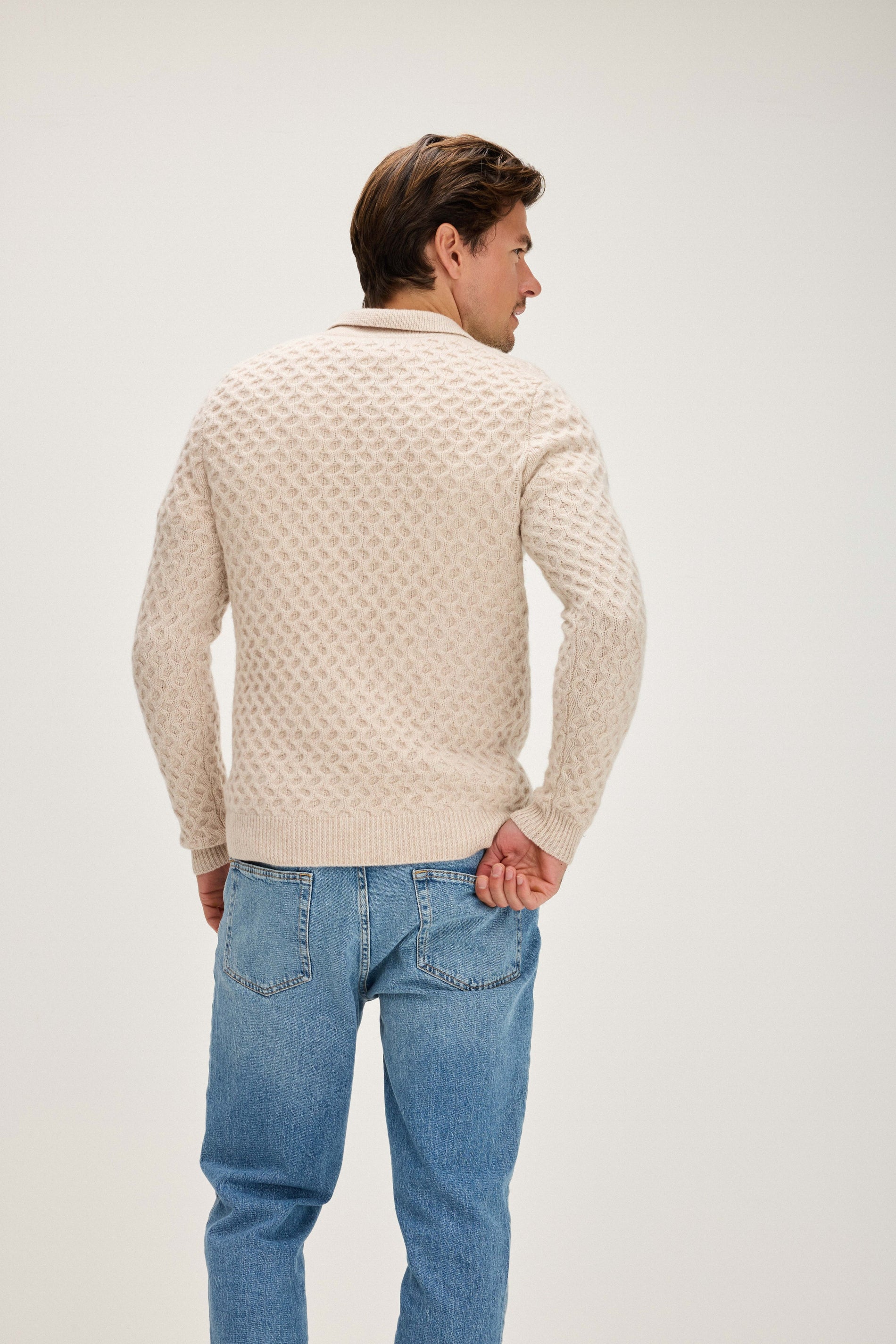 Davida Man Open Collar Diamond Knit Sweaters Light Beige