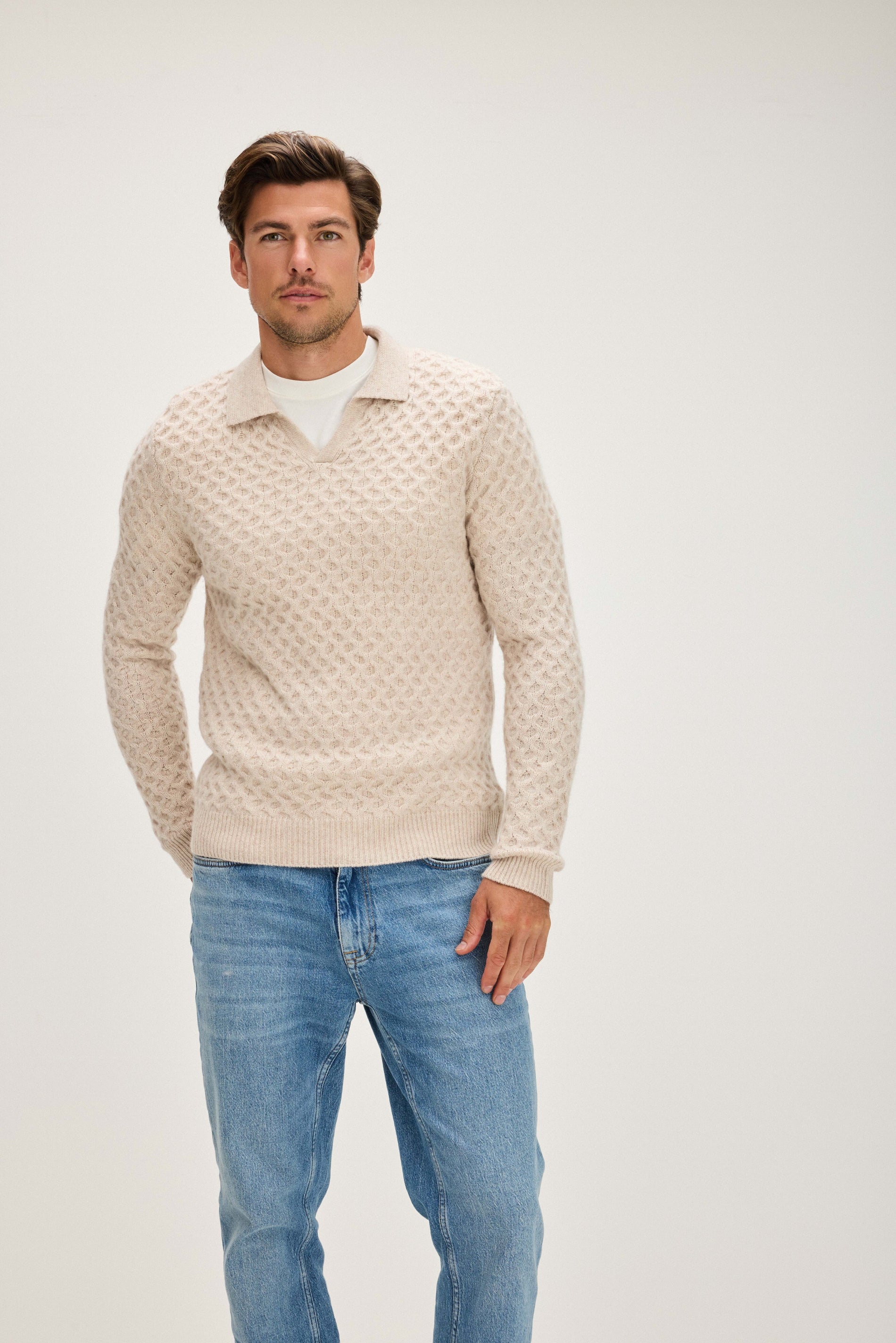 Davida Man Open Collar Diamond Knit Sweaters Light Beige