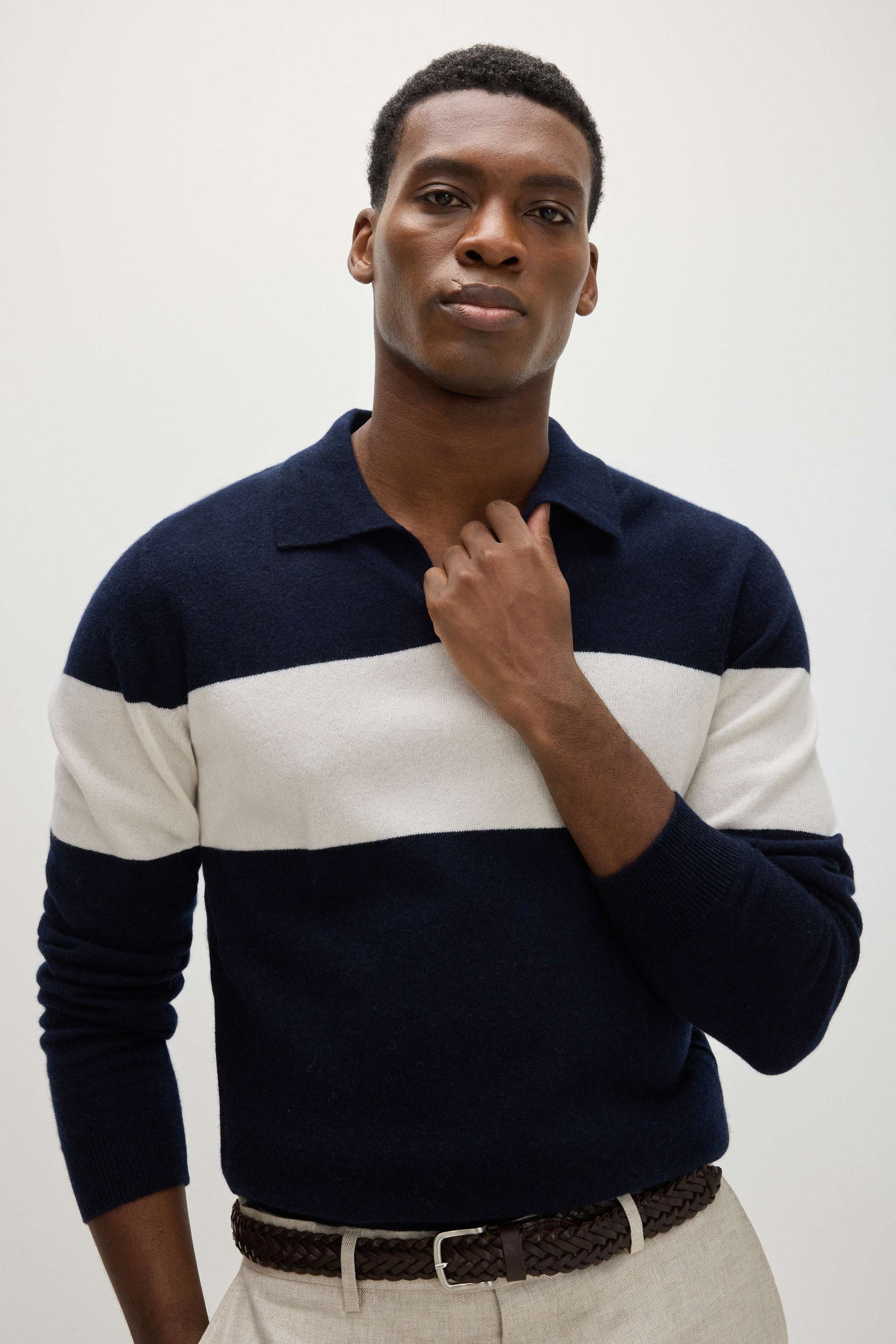 Davida Man Open Collar One Stripe Sweaters Navy/White