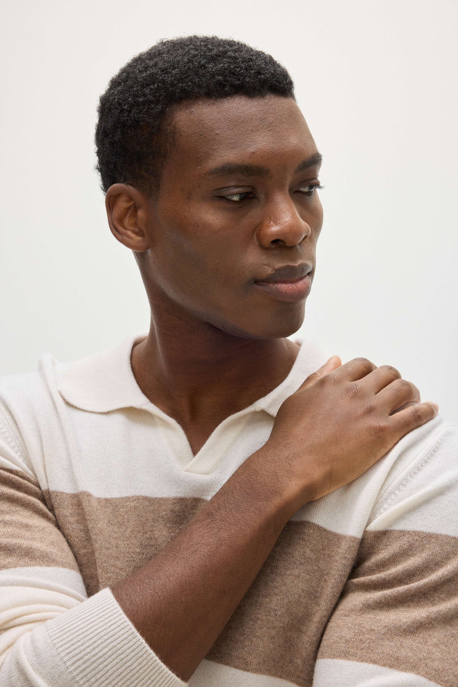 Davida Man Open Collar One Stripe Sweaters White/Mink