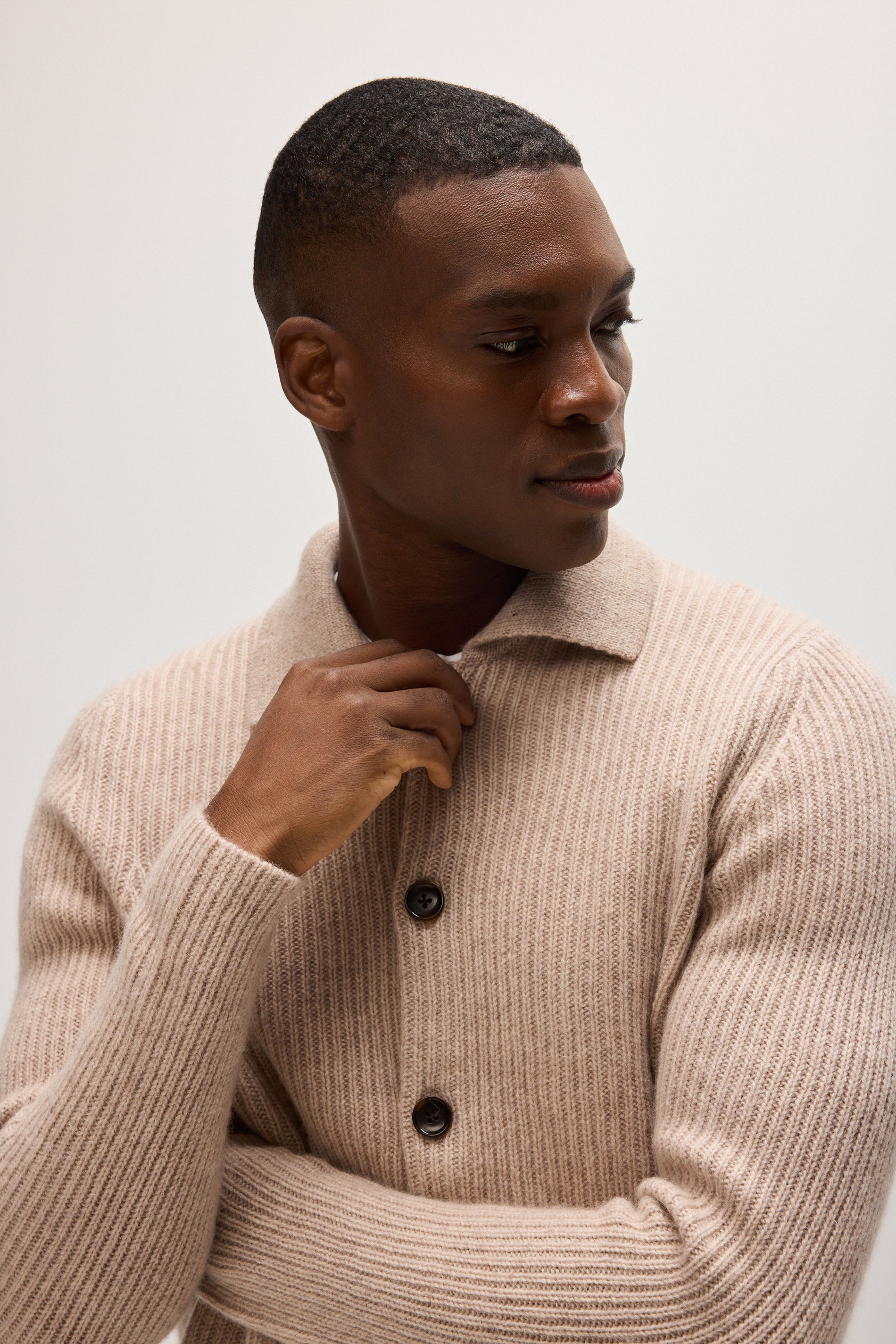 Davida Man Rib Cardigan Sweaters Sand