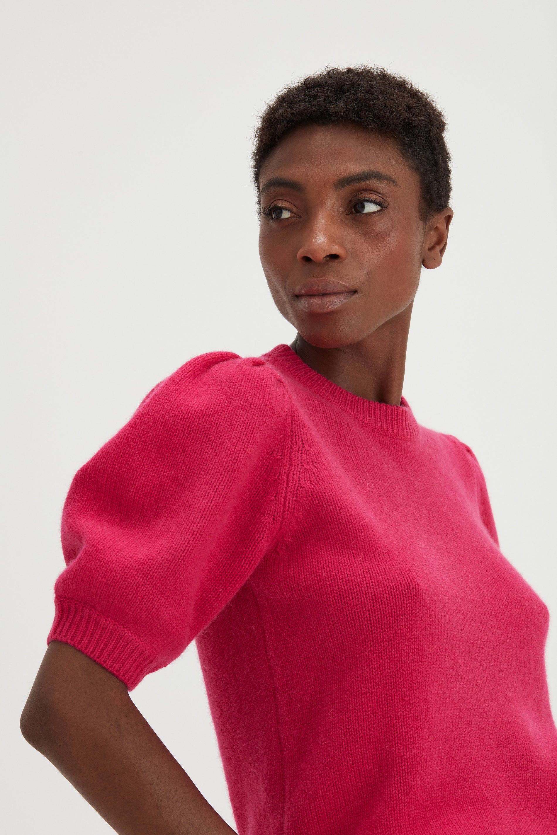 Davida Puff Sleeve T-shirt Sweaters Fuchsia