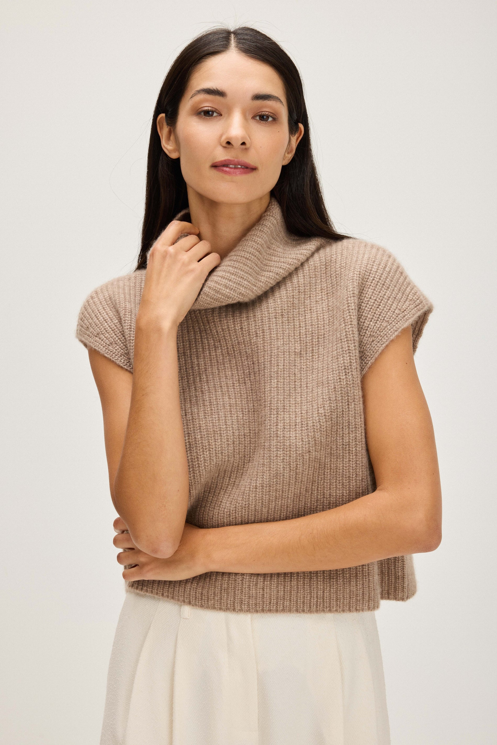 Davida Ribbed Mini Vest Sweaters Mink