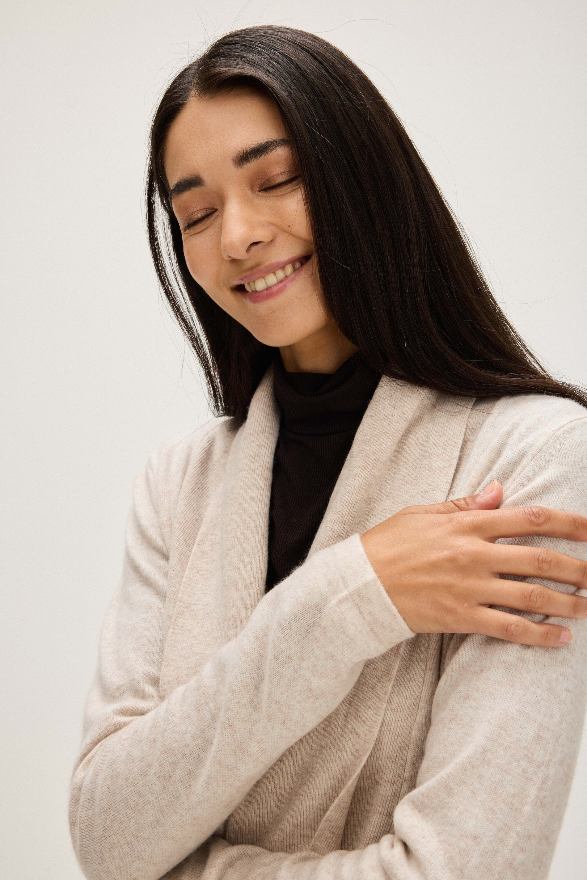 Davida Rollerneck Cardigan Cardigans Light Beige