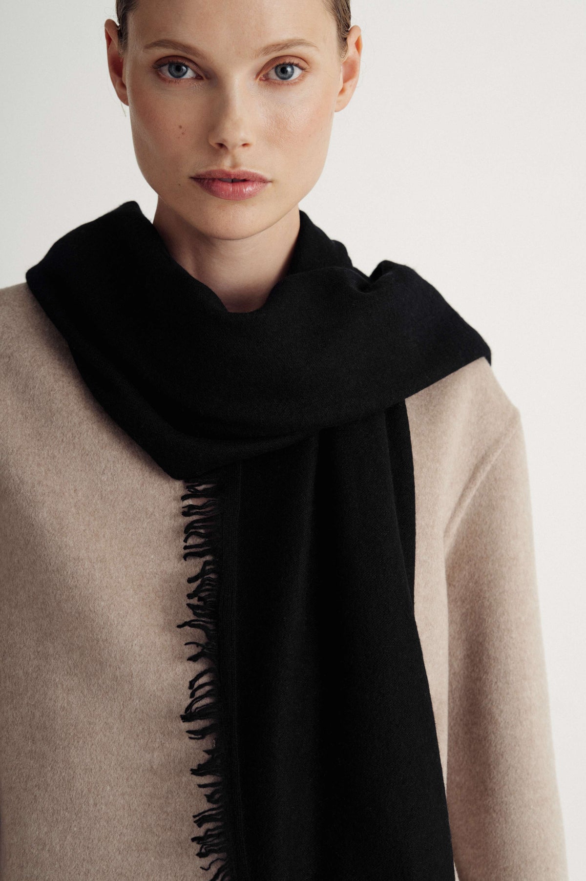 Davida Scarf Small Fringes Accessories Black