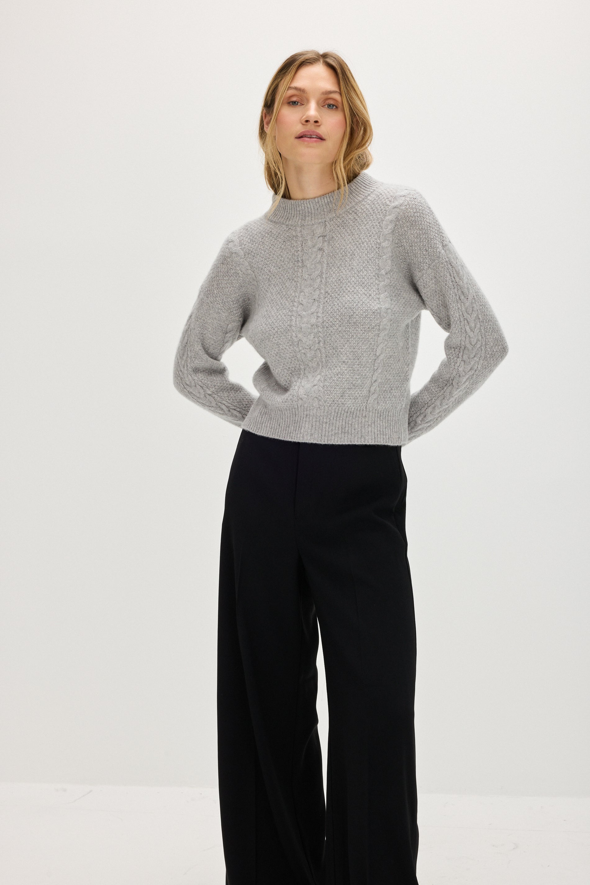 Davida Short Cable Sweater Sweaters Light Grey