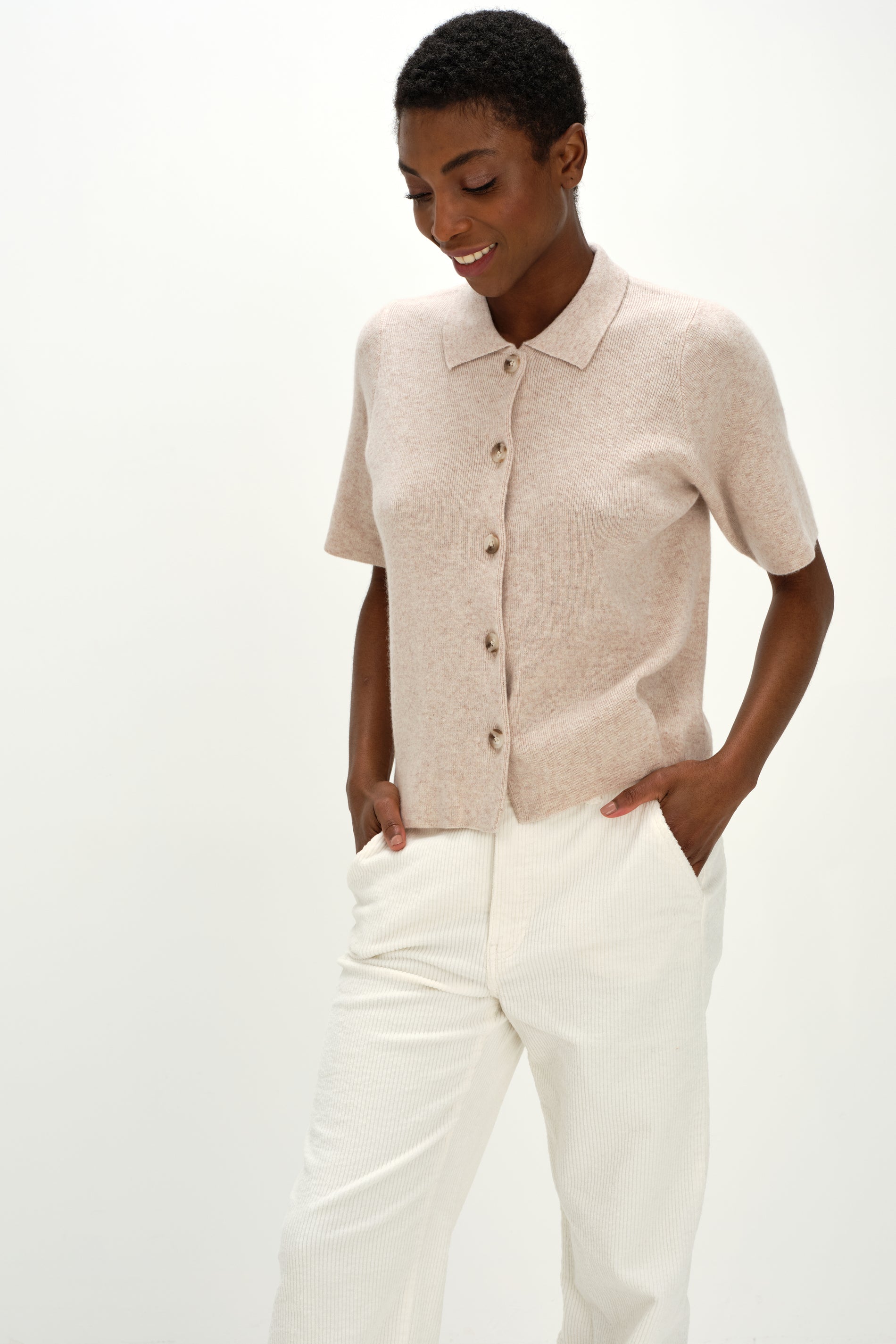 Davida Short Sleeve Cardigan Cardigans Light Beige
