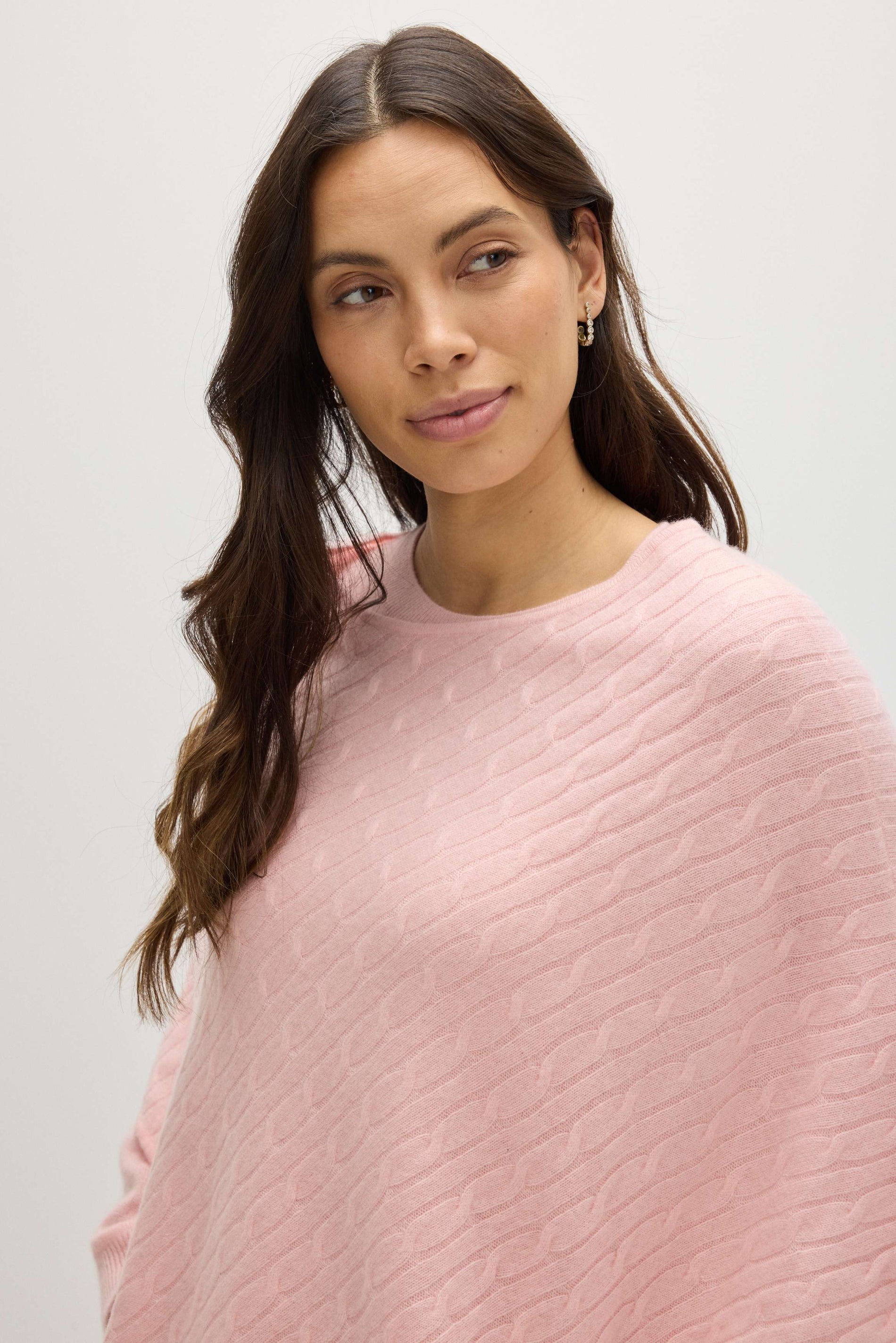 Davida Triangle Cable Poncho Poncho Pink