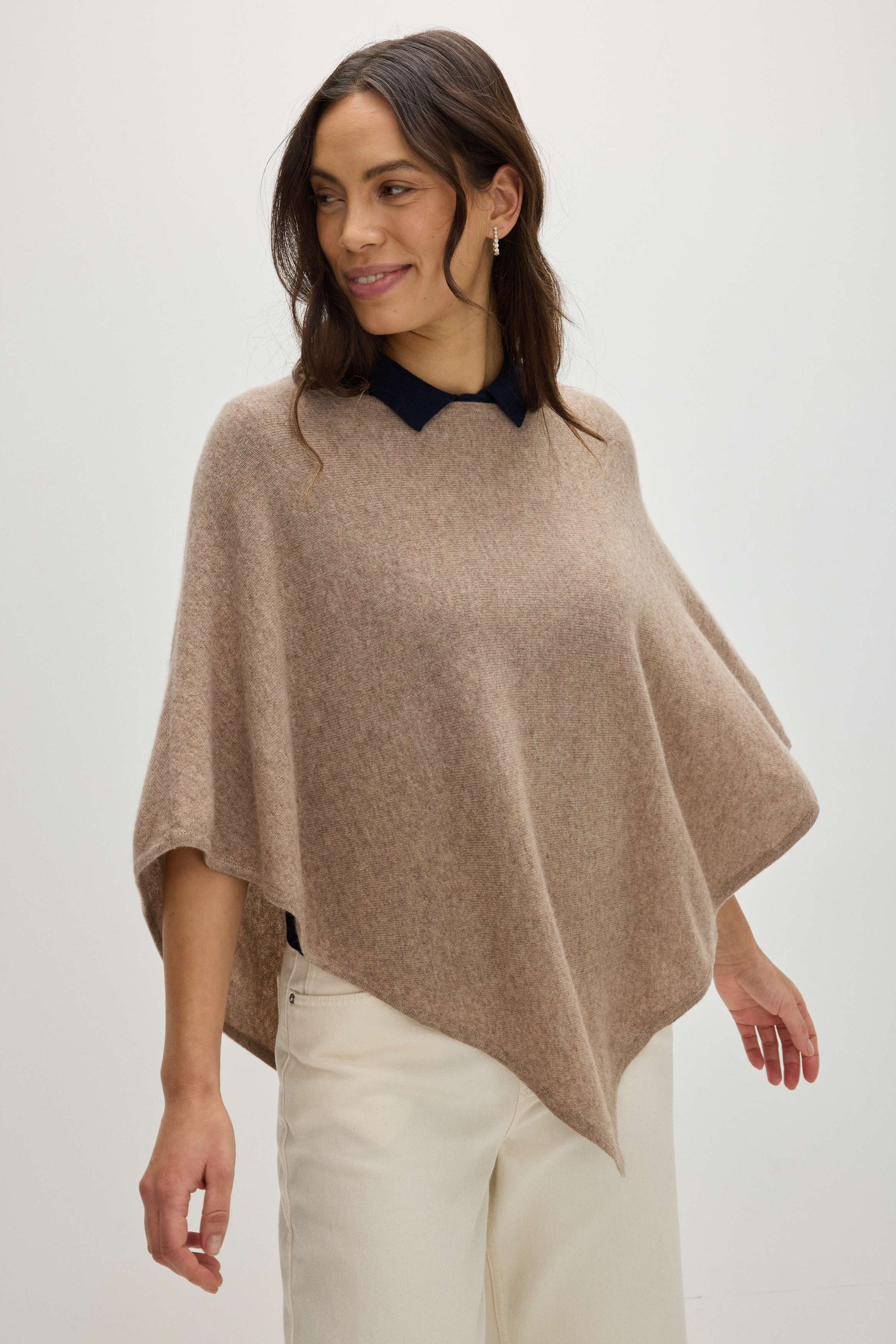 Davida Triangle Poncho Poncho Mink