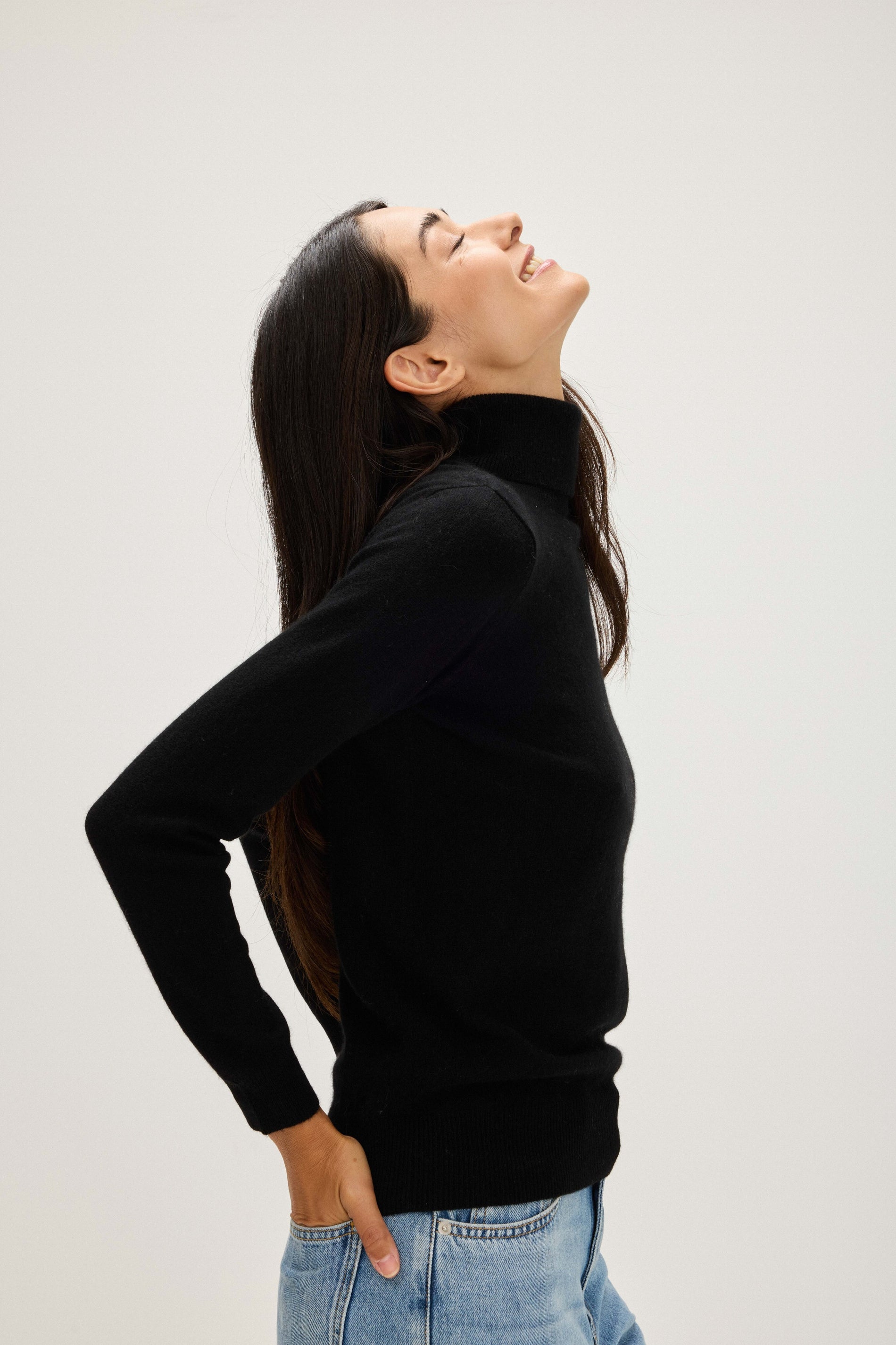 Davida Turtleneck Sweaters Black