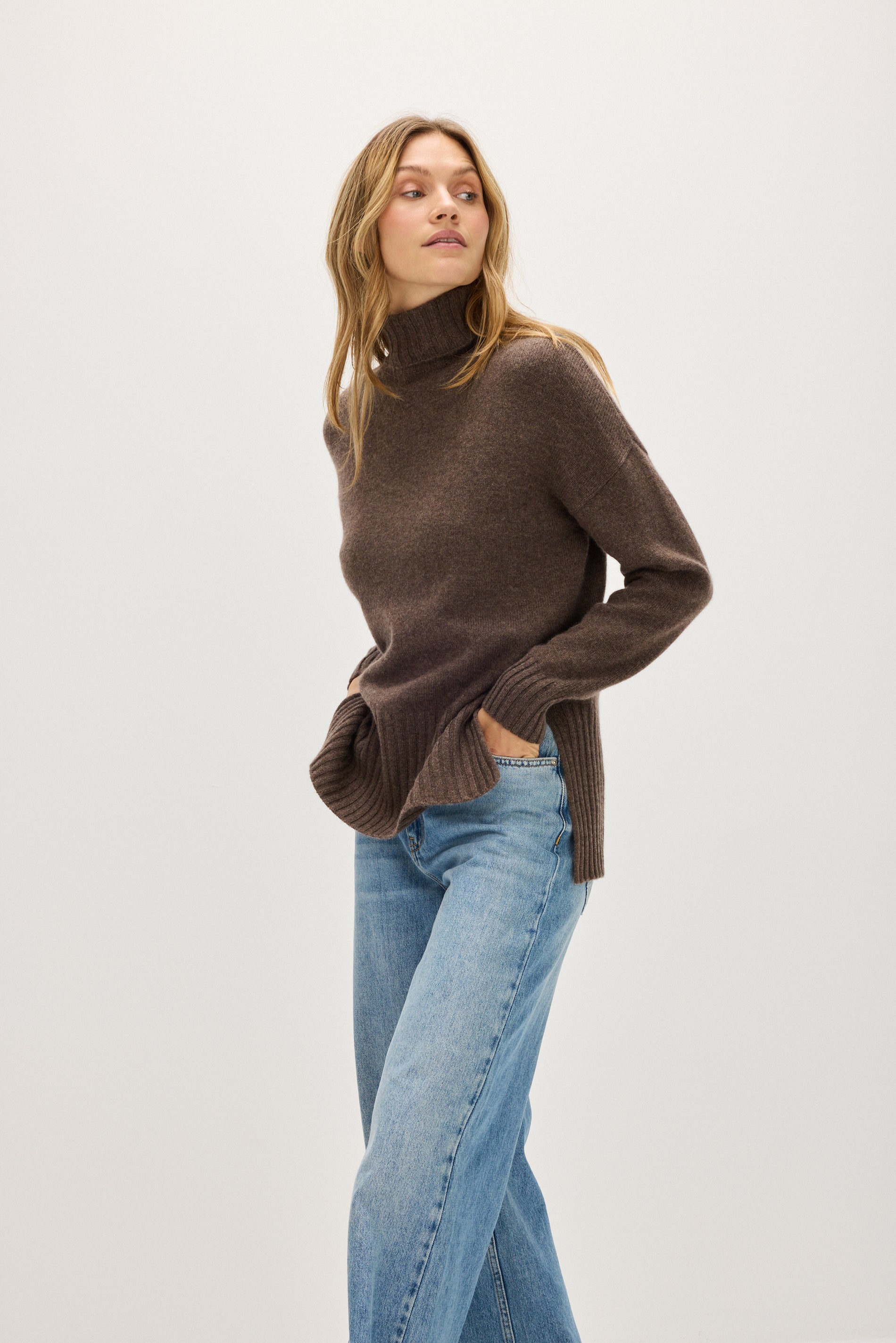 Davida Turtleneck Oversized Slits Sweaters Cacao