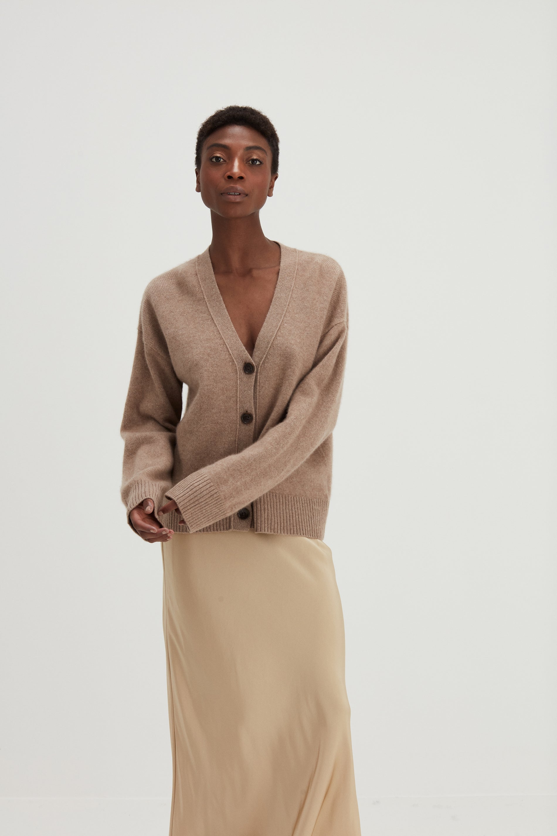 Davida V-neck Wide Cardigan Cardigans Mink