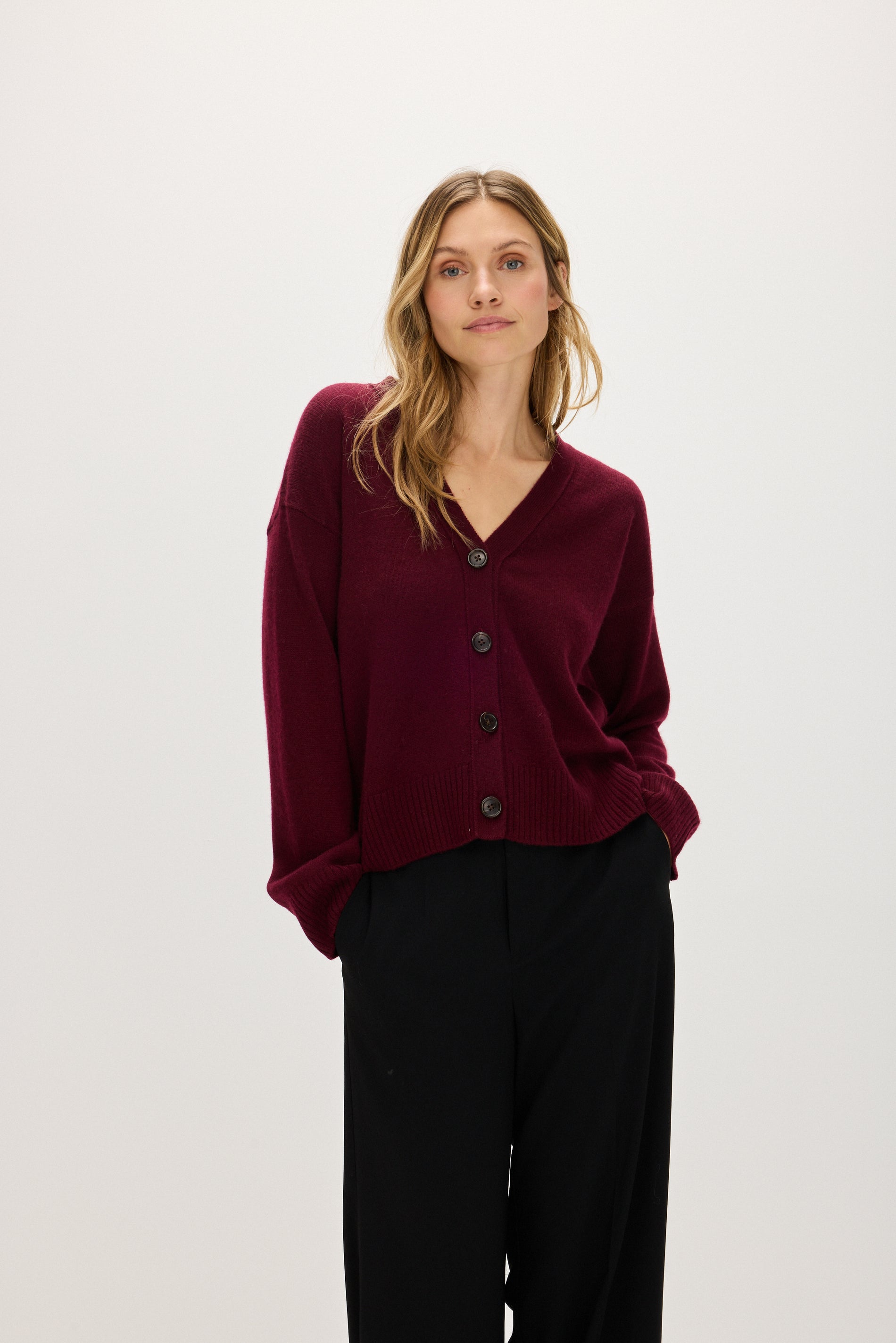 Davida V-neck Wide Cardigan Cardigans Mulberry Red