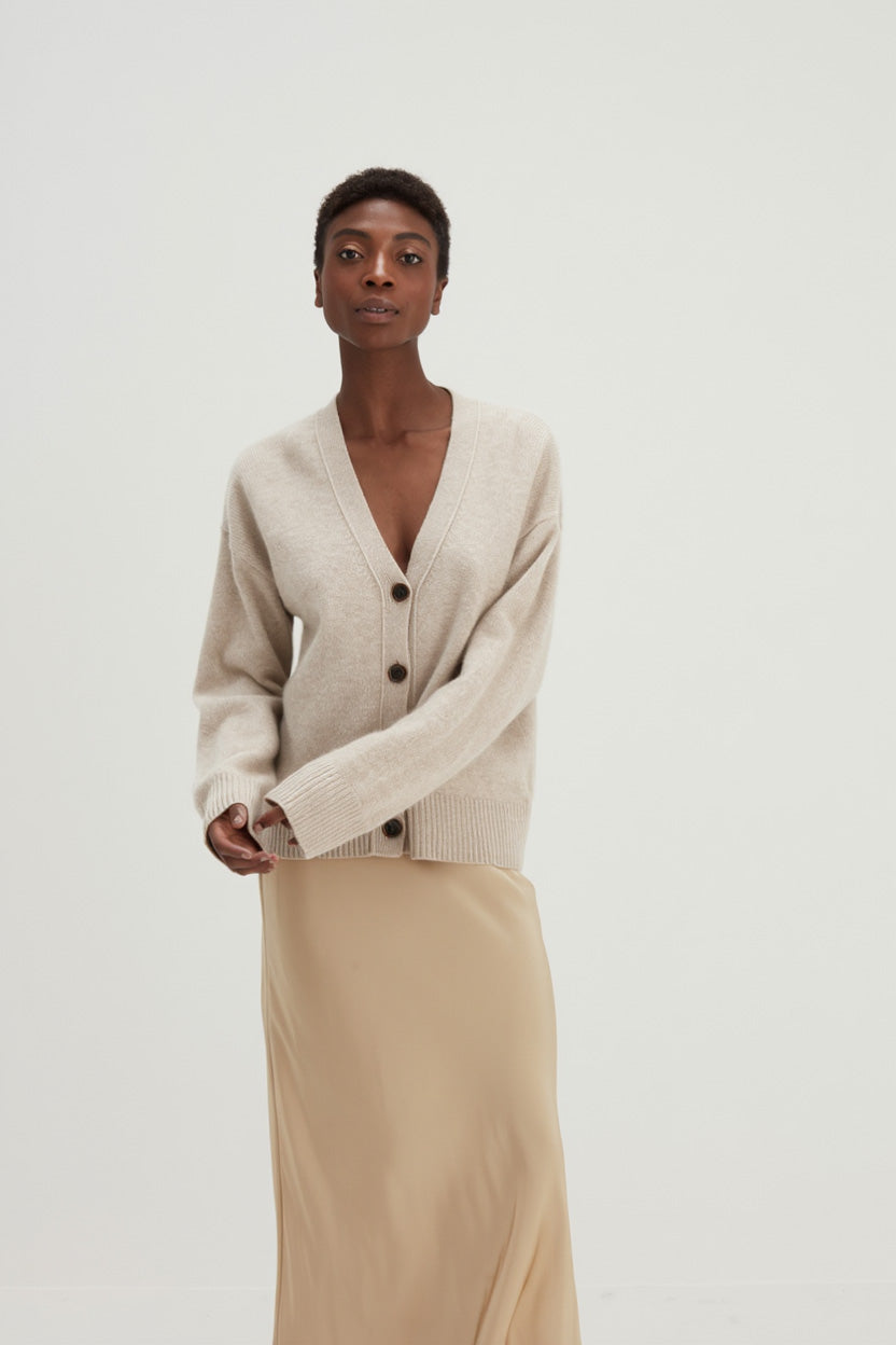 Davida V-neck Wide Cardigan Cardigans Sand
