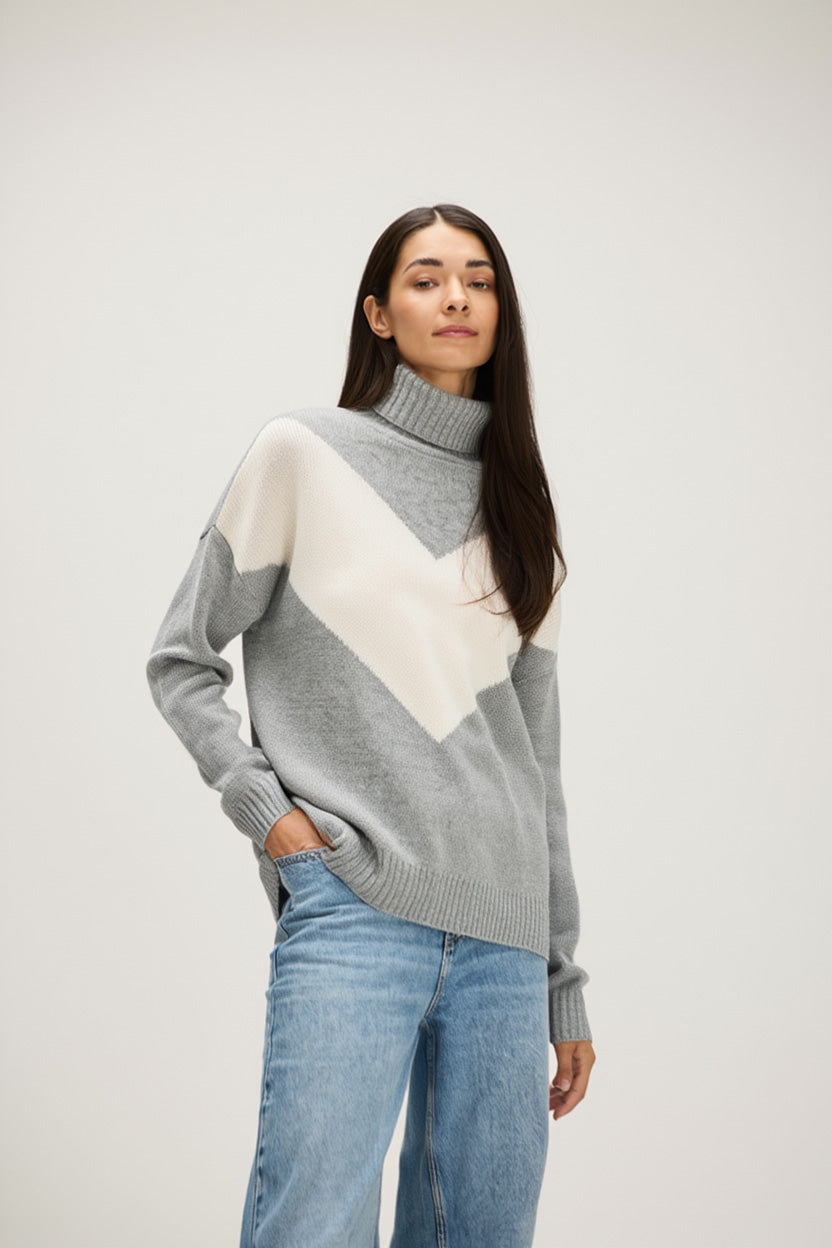 Davida V Detail Turtleneck Sweaters Light Grey/White