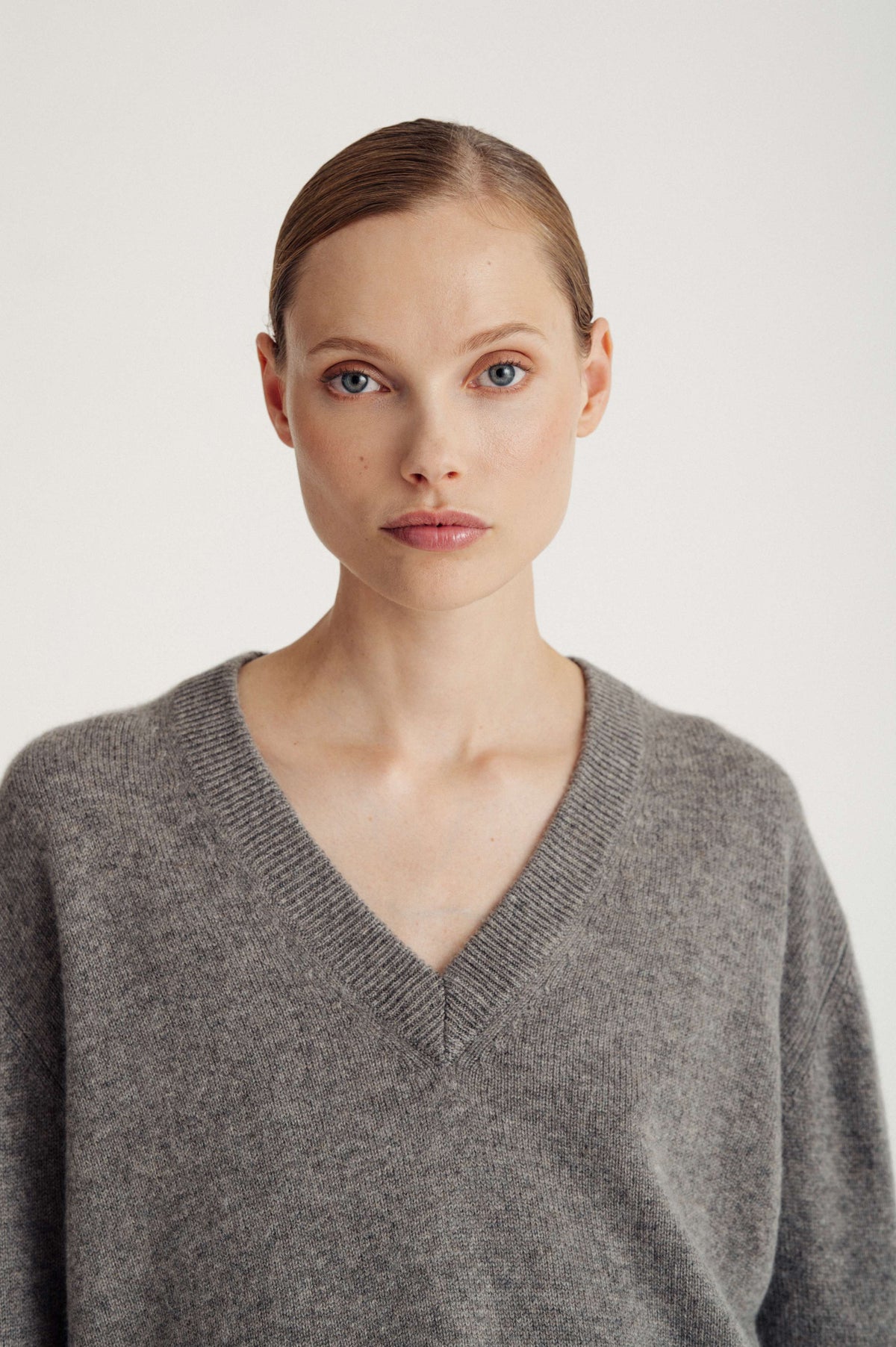 Davida chunky v-neck sweater Sweaters Taupe